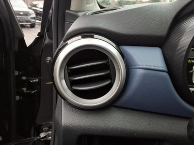 2023 Nissan Versa 1.6 SV