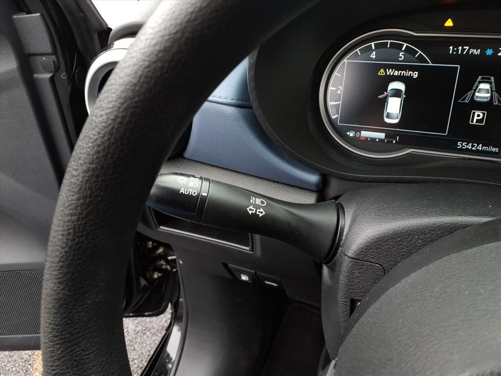 2023 Nissan Versa 1.6 SV