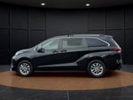 2022 Toyota Sienna LE 8 Passenger