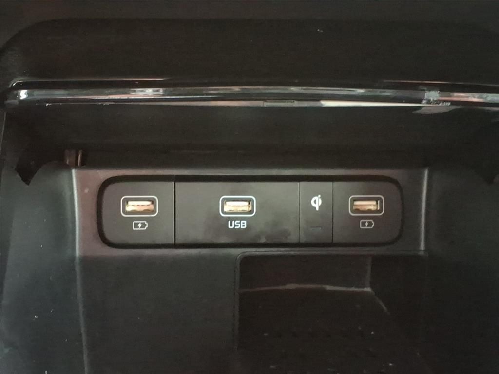 2022 KIA SORENTO - Image 12