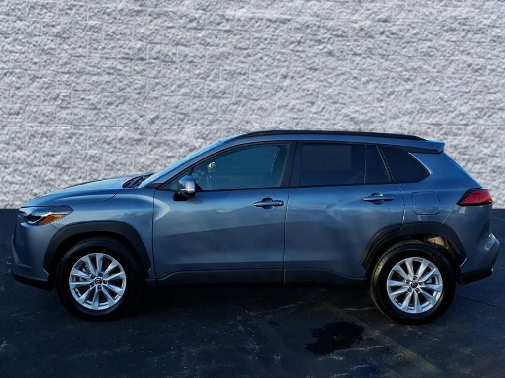 2024 Toyota Corolla Cross LE