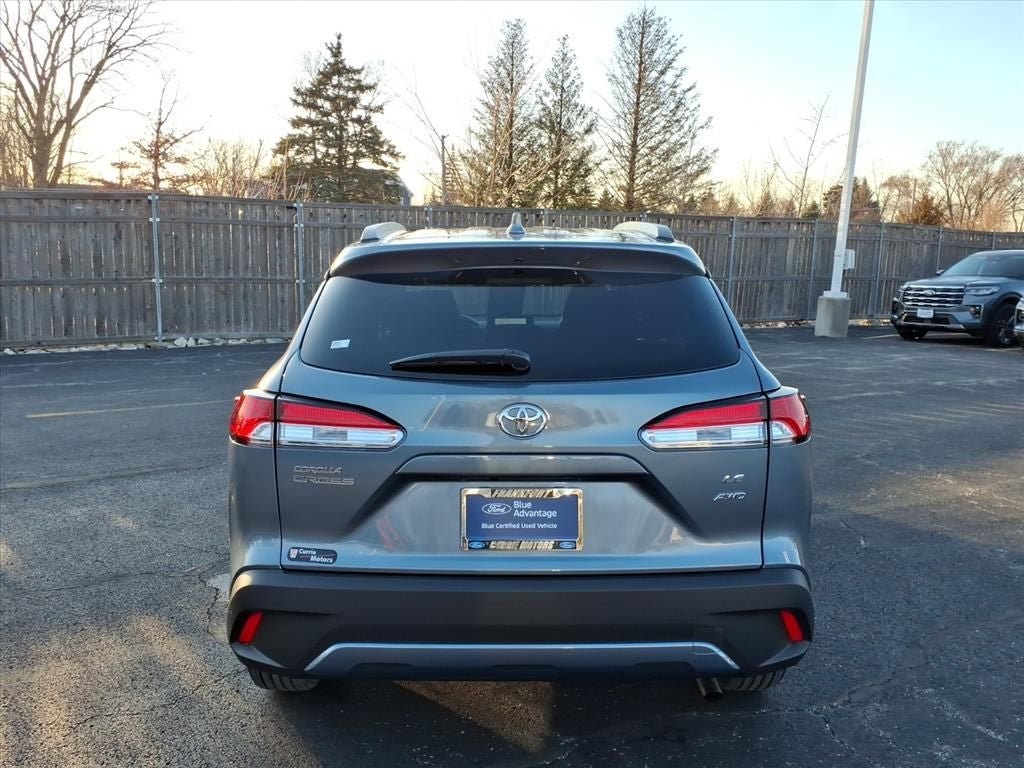 2024 Toyota Corolla Cross LE