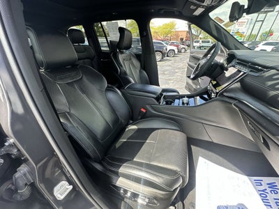 2024 Jeep Grand Cherokee Overland Luxury Group