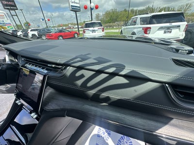 2024 Jeep Grand Cherokee Overland Luxury Group