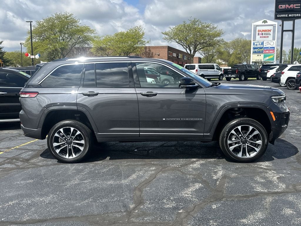 2024 Jeep Grand Cherokee Overland Luxury Group