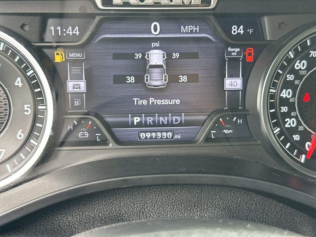 2019 RAM 1500 Big Horn/Lone Star Level 2 Black Appearance Package