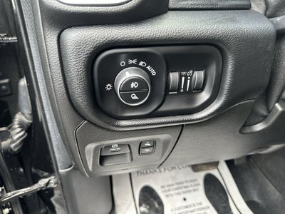 2019 RAM 1500 Big Horn/Lone Star Level 2 Black Appearance Package