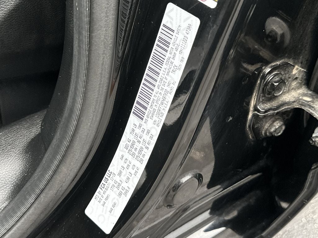 2019 RAM 1500 Big Horn/Lone Star Level 2 Black Appearance Package