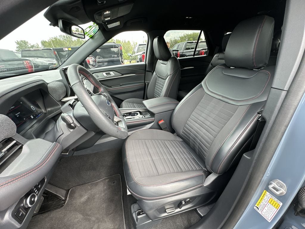 2025 Ford Explorer ST-Line Premium Street Pack