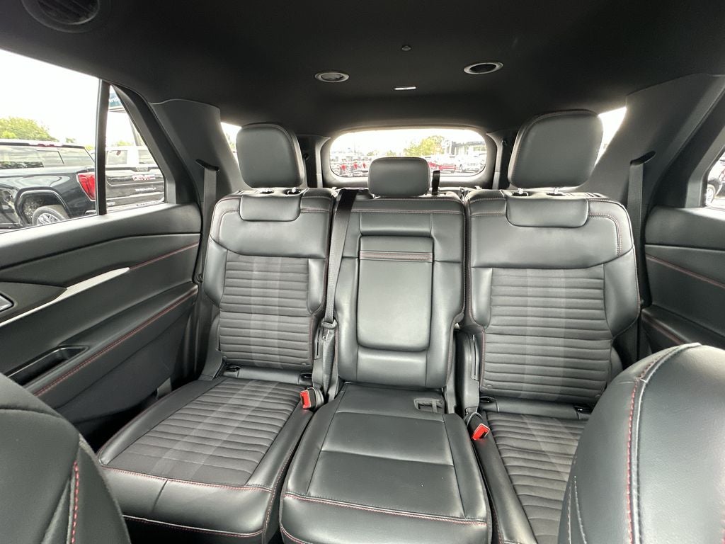 2025 Ford Explorer ST-Line Premium Street Pack