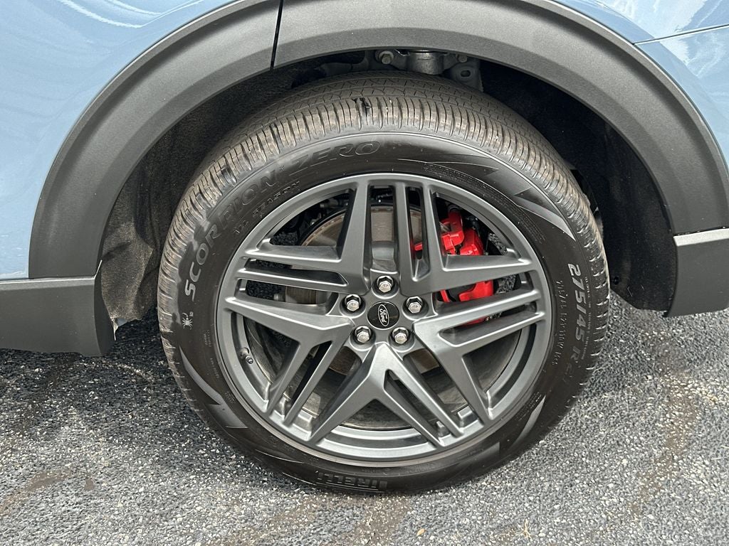 2025 Ford Explorer ST-Line Premium Street Pack
