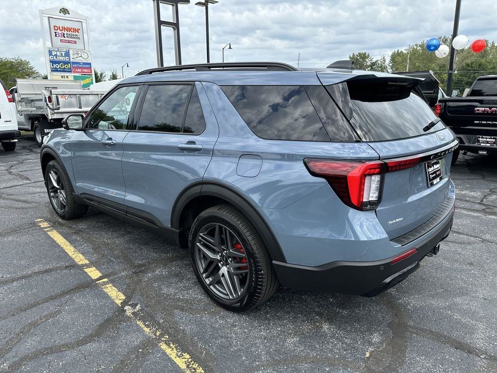 2025 Ford Explorer ST-Line Premium Street Pack