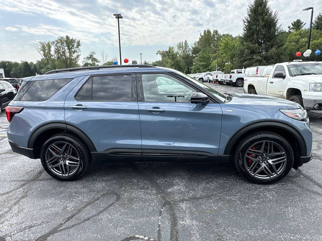 2025 Ford Explorer ST-Line Premium Street Pack
