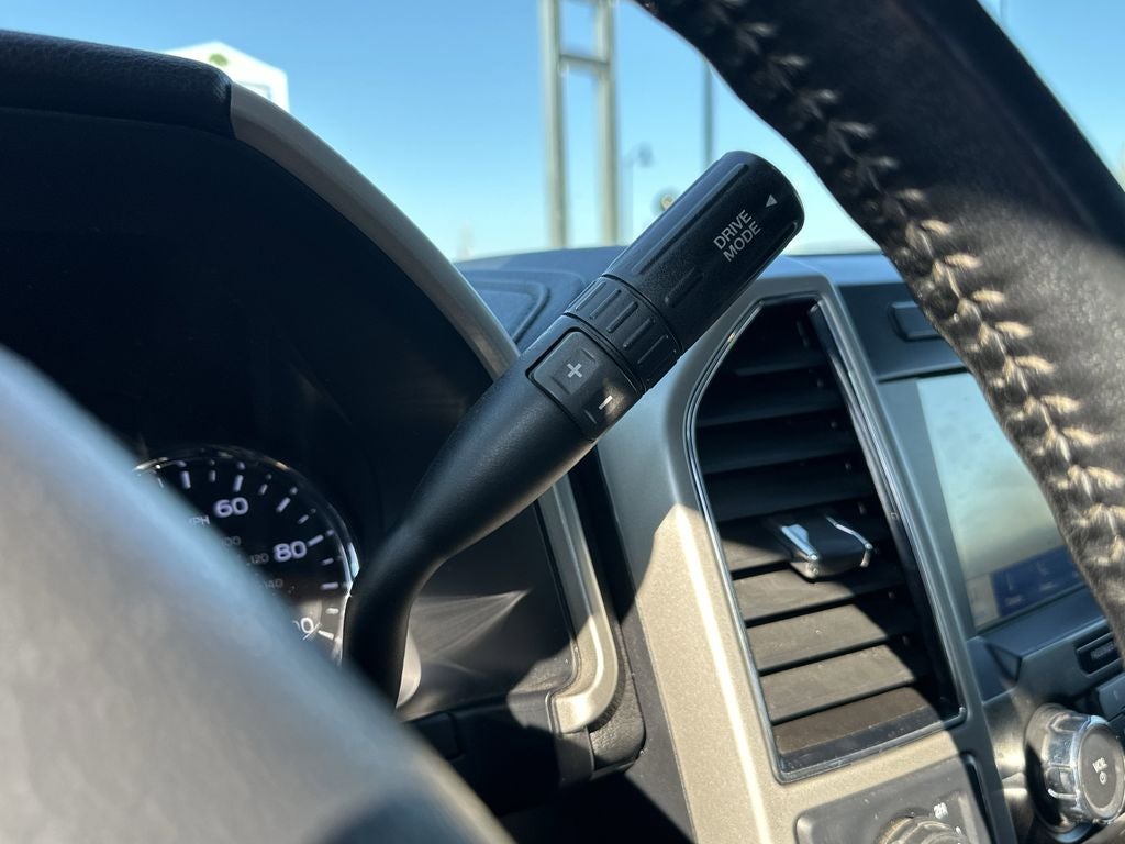 2021 Ford F-250SD Lariat Black Appearance Package