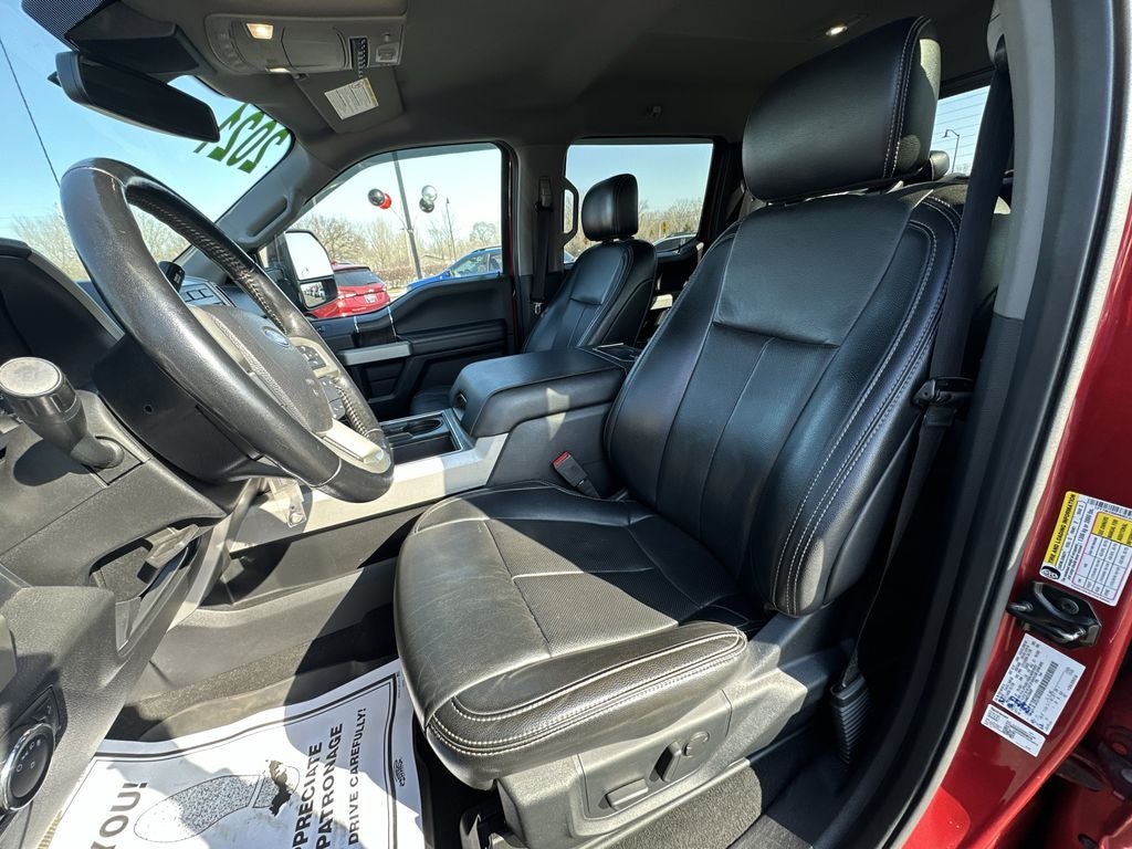 2021 Ford F-250SD Lariat Black Appearance Package