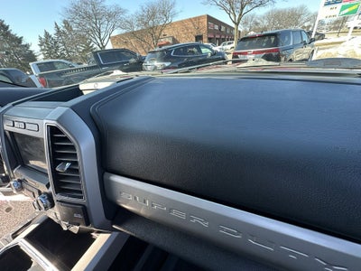 2021 Ford F-250SD Lariat Black Appearance Package