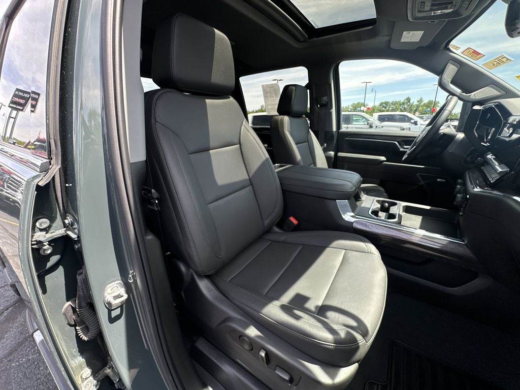 2025 Chevrolet Silverado 3500HD LTZ Premium