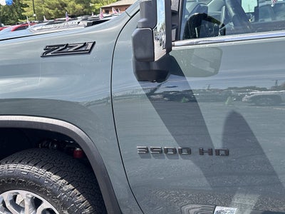 2025 Chevrolet Silverado 3500HD LTZ Premium