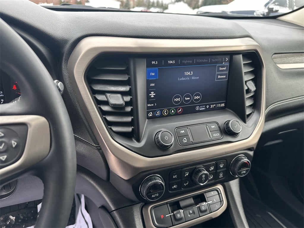 2023 GMC Acadia Denali