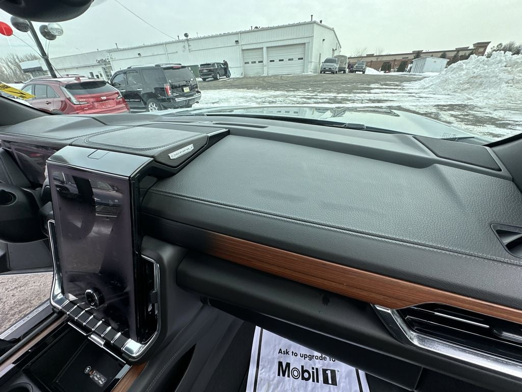 2025 GMC Yukon Denali