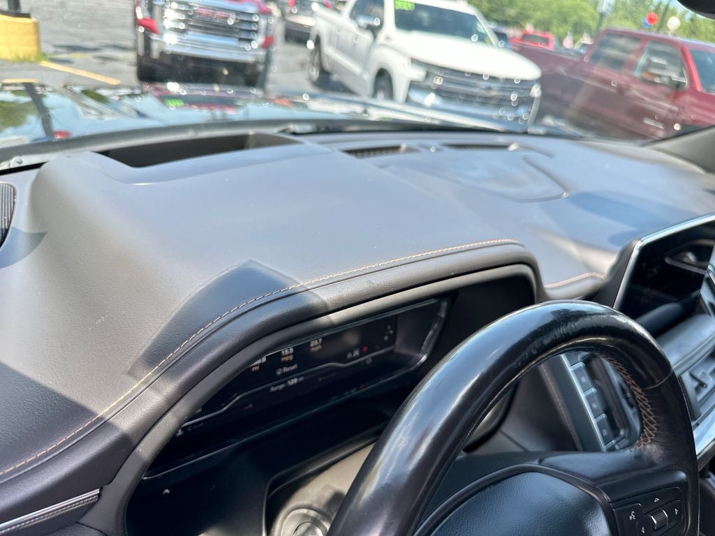 2022 GMC Yukon XL AT4