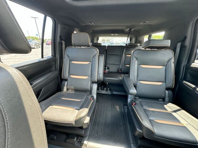 2022 GMC Yukon XL AT4