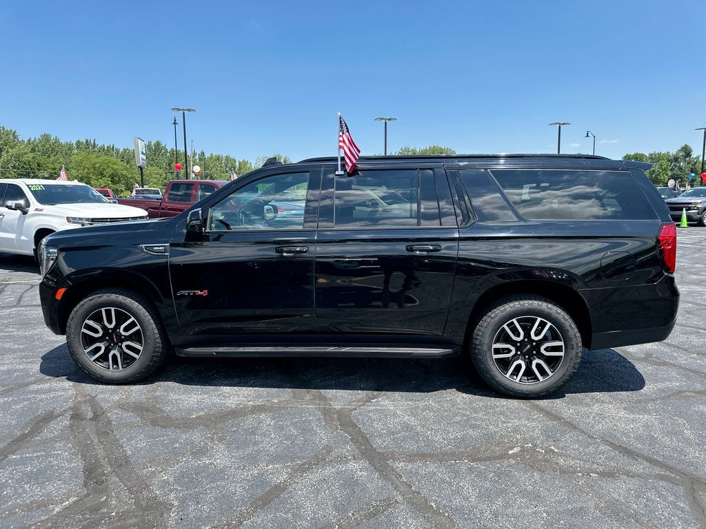2022 GMC Yukon XL AT4