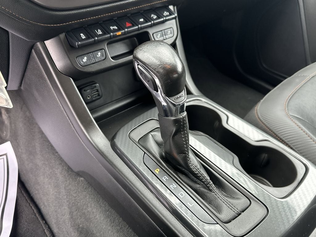 2022 GMC Canyon AT4 w/Leather