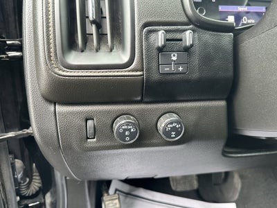 2022 GMC Canyon AT4 w/Leather