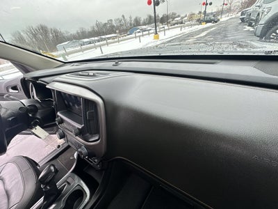 2022 GMC Canyon AT4 w/Leather