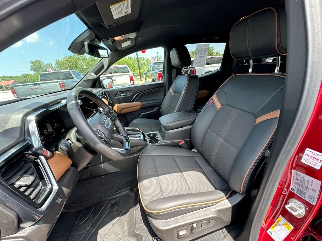 2025 GMC Canyon AT4