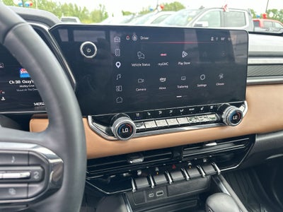 2025 GMC Canyon AT4 Nightfall Edition