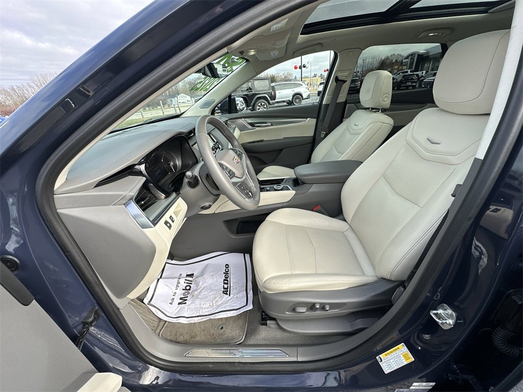 2025 Cadillac XT5 Premium Luxury