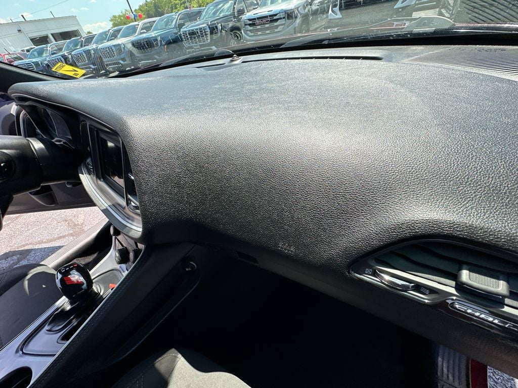 2019 Dodge Challenger SXT Black Top Package