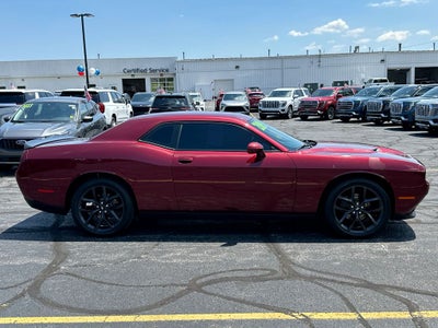 2019 Dodge Challenger SXT Black Top Package