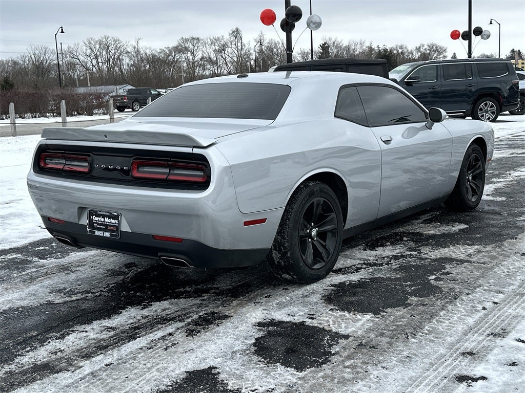 2020 Dodge Challenger SXT