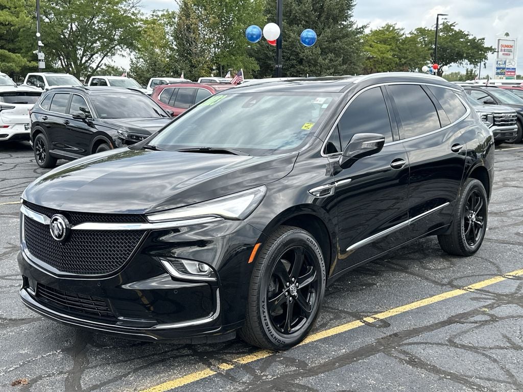 2023 Buick Enclave Essence