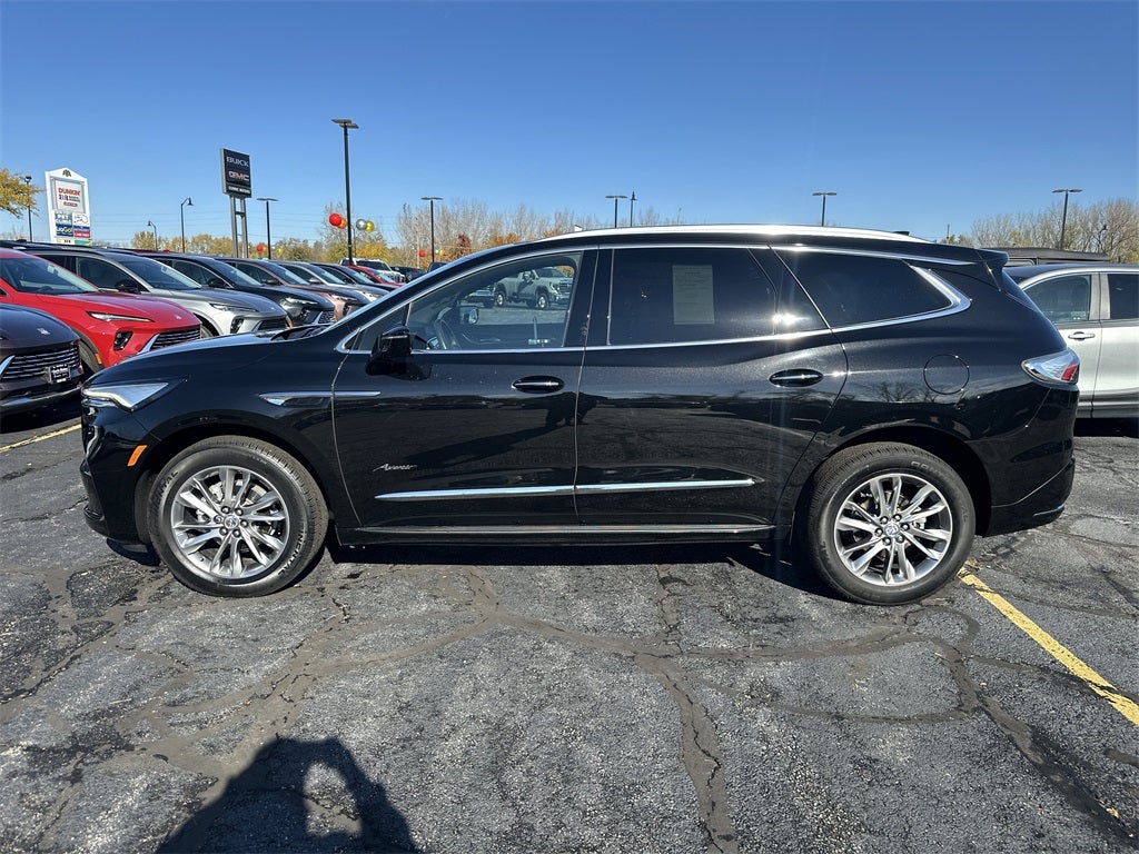 2023 Buick Enclave Avenir