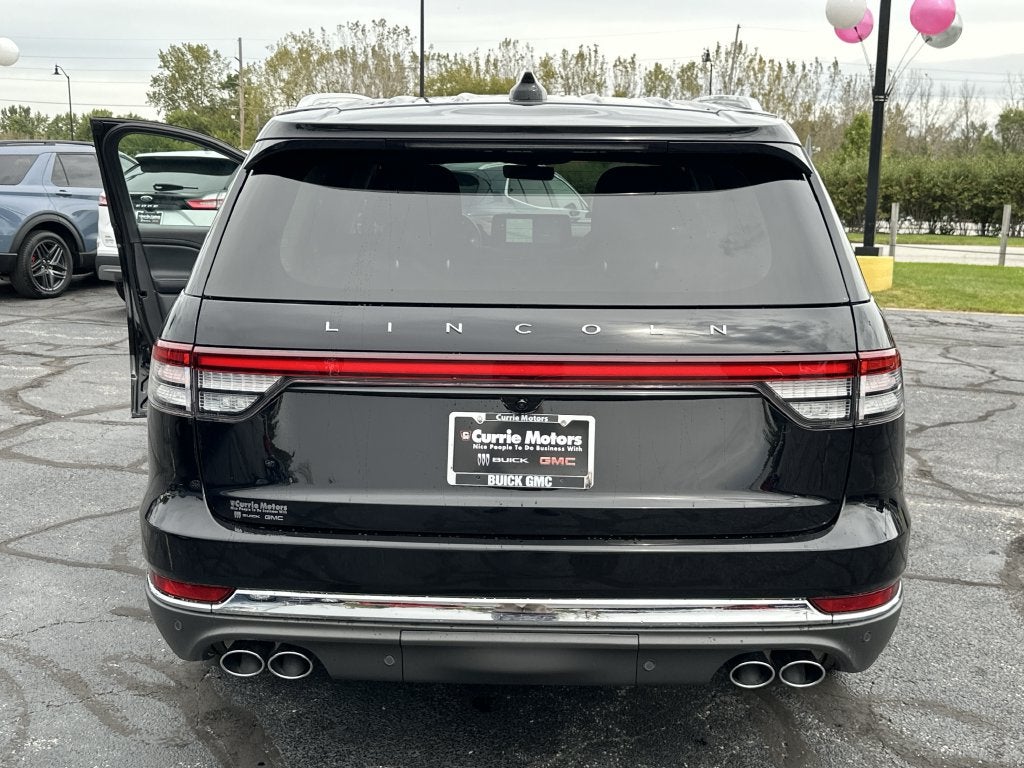 2025 Lincoln Aviator Reserve Illumination package
