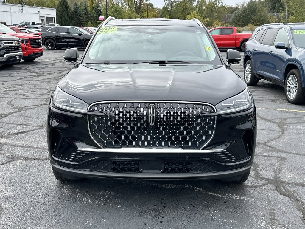 2025 Lincoln Aviator Reserve Illumination package