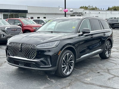 2025 Lincoln Aviator Reserve Illumination package
