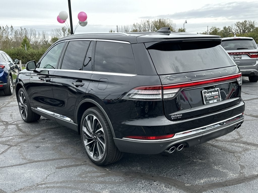 2025 Lincoln Aviator Reserve Illumination package