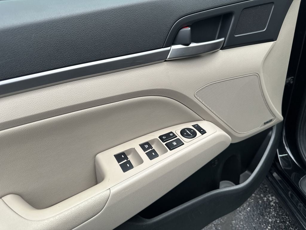 2020 Hyundai Elantra Limited
