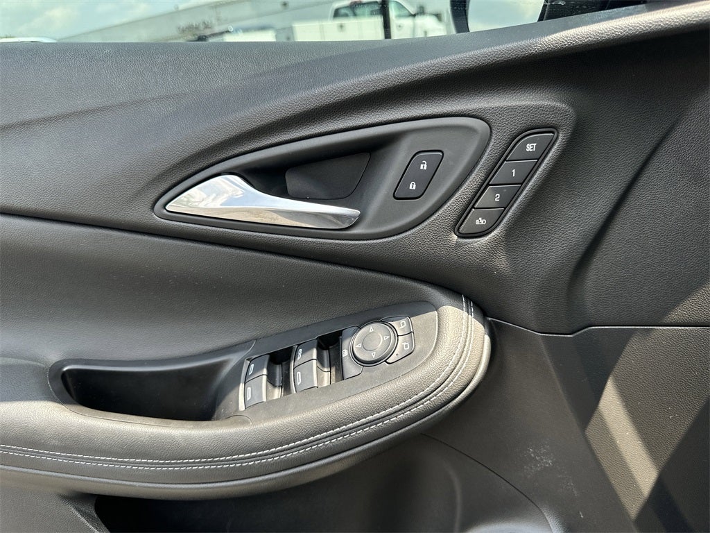 2024 Buick Encore GX Avenir