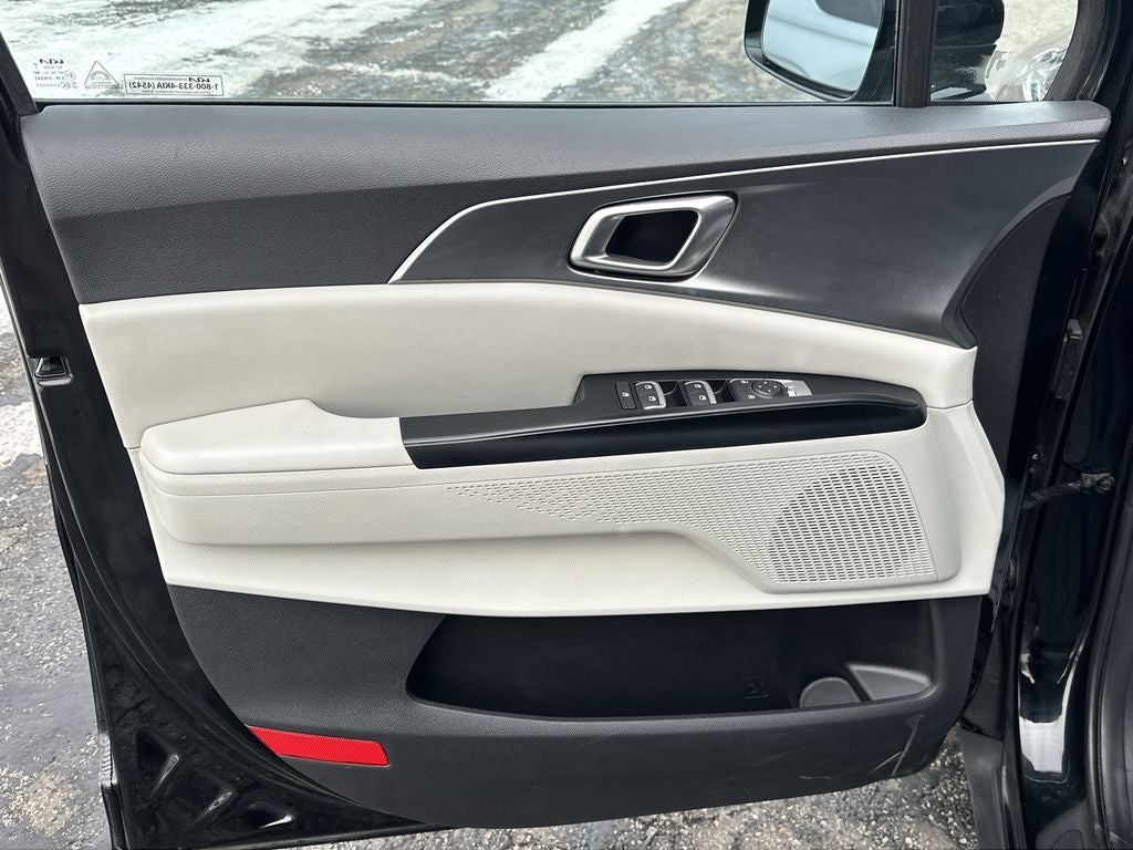 2024 Kia Carnival LX 8 Passenger