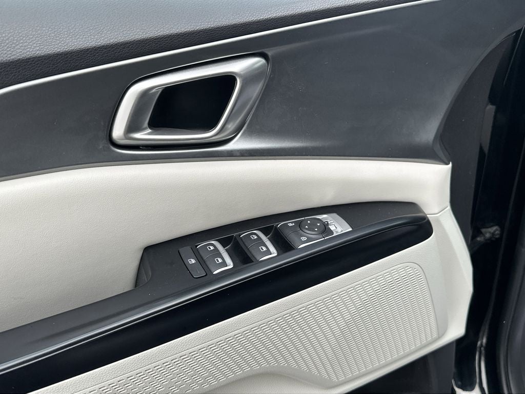 2024 Kia Carnival LX 8 Passenger