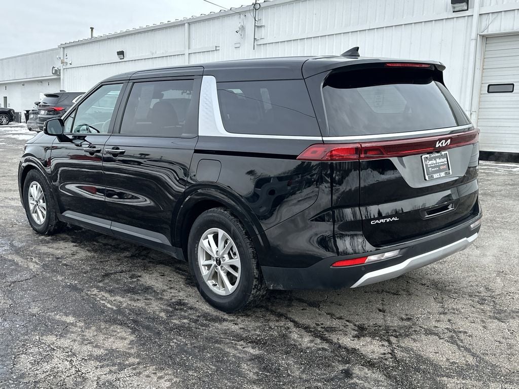 2024 Kia Carnival LX 8 Passenger