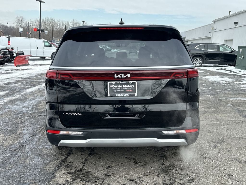 2024 Kia Carnival LX 8 Passenger