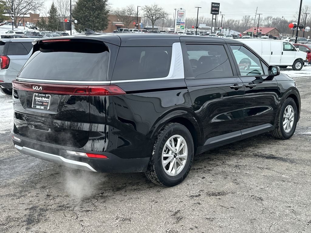 2024 Kia Carnival LX 8 Passenger