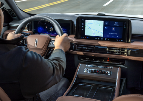 A person is driving a 2025 Lincoln Aviator® SUV from inside the cabin. | Fair Oaks Lincoln in Naperville IL